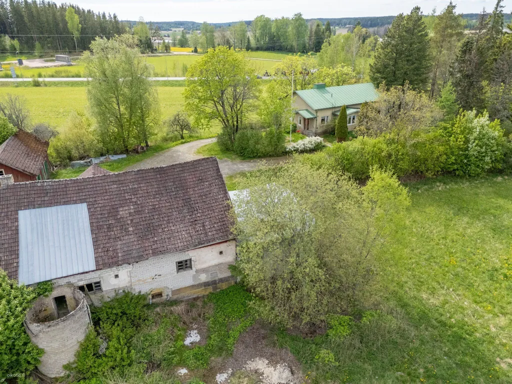 Vista aerea - Renovatable Cottage with Sauna in Forest Setting