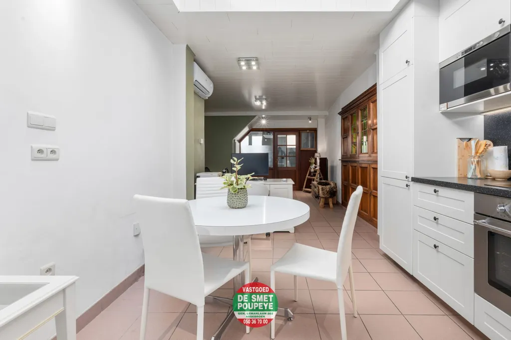 Köök - Two-Bedroom House with Garden in Bruges