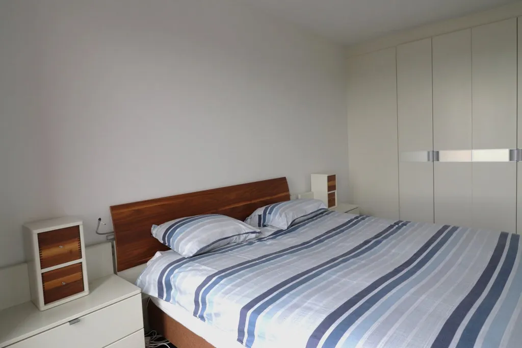 Bedrooms - Furnished Apartment with City View in Rotterdam