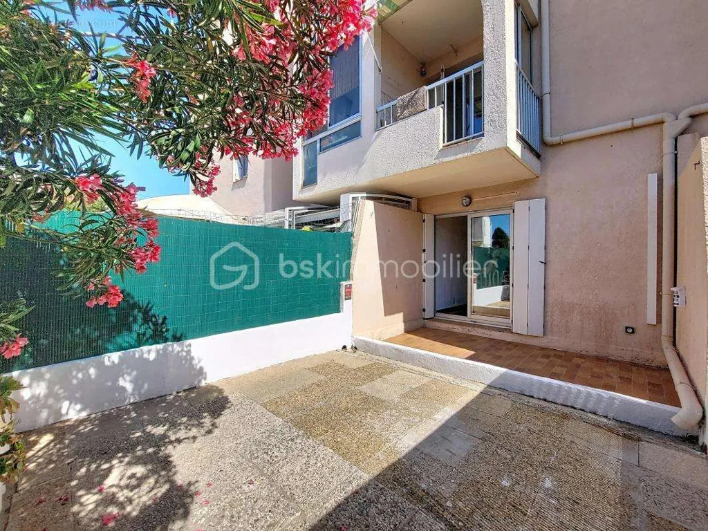 Aed - Studio with Sea View in Six-Fours-les-Plages