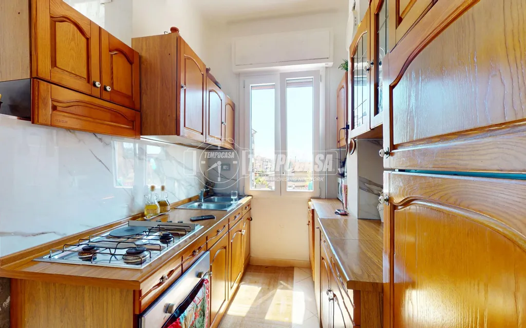 Cucina - Trilocale with Balcony in Bra