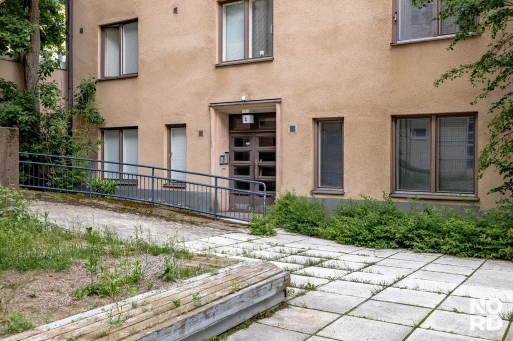 Giardino - Historic Flat with Balcony in Helsinki Centre