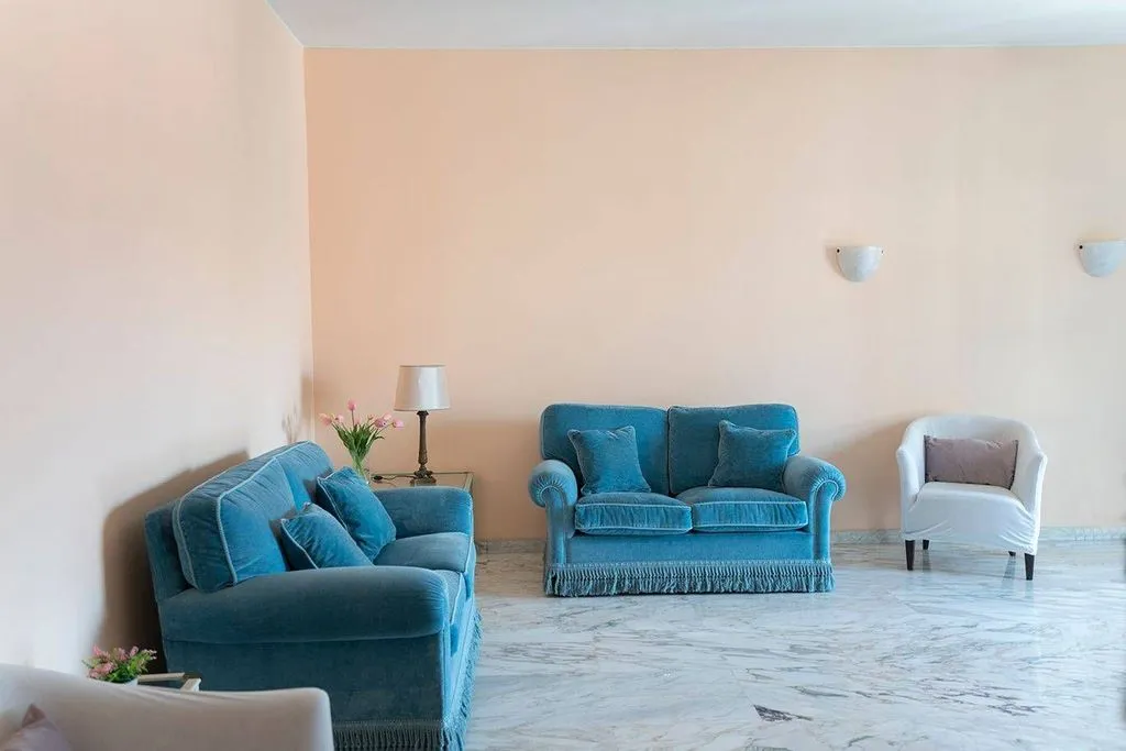Elutuba - Luxury Apartment with Garden Views in Milan