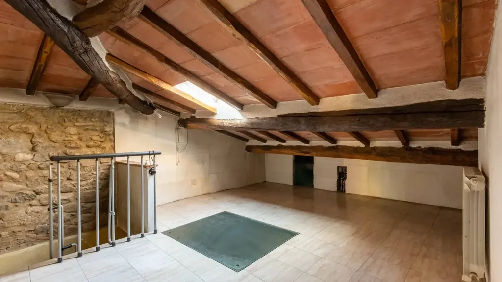 Toad - Rustic Cottage with Terrace near Monteriggioni