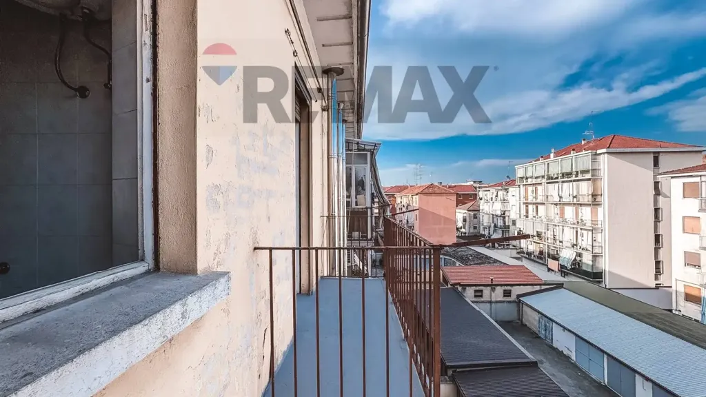Balcony - 2-Bedroom Apartment for Renovation in Vercelli