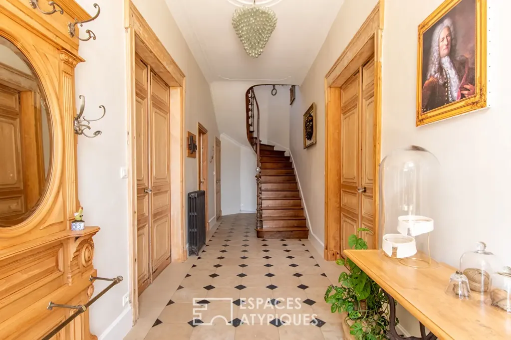 hallway_entrance