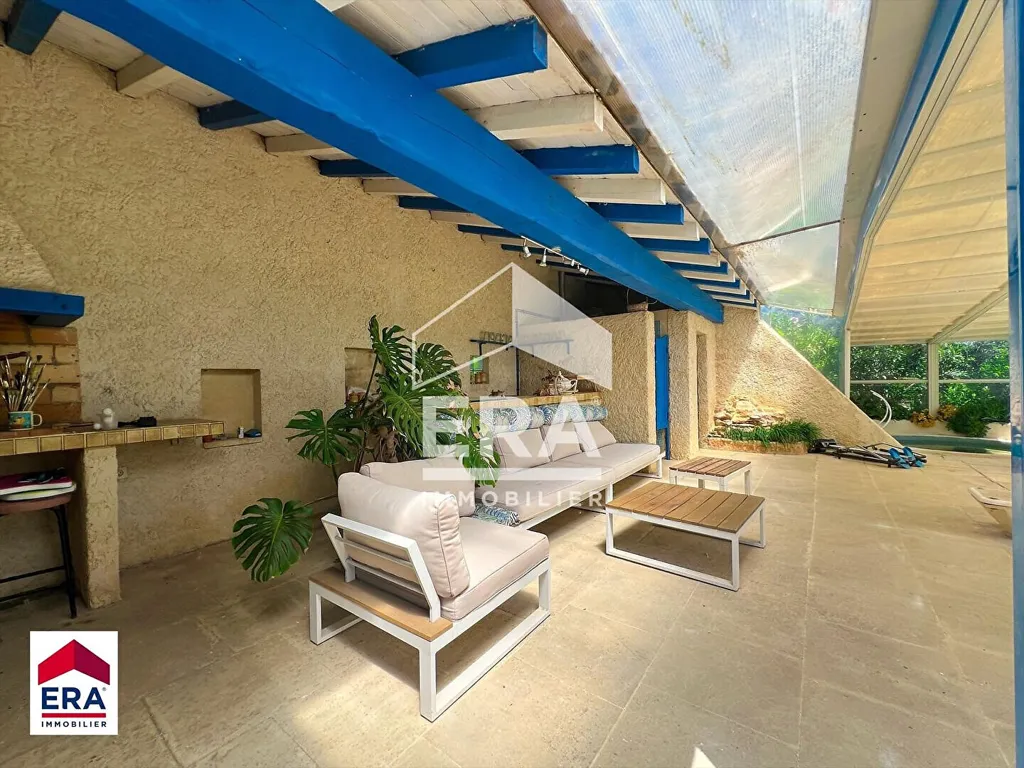 Terrazza - Spacious House with Pool in Bédarrides