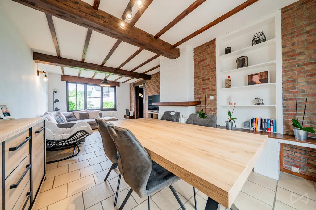 Sala da pranzo - House with Hyper-Equipped Kitchen in Bouleaux 6