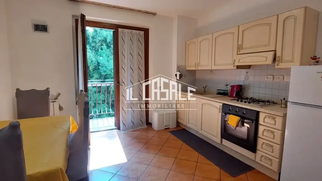Cuisine - Quadrilocale with Balcony in Londa