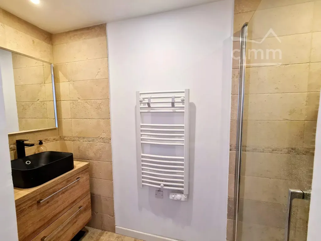 Salles de bain - Appartement 2 Pièces avec Ascenseur à Canet-en-Roussillon