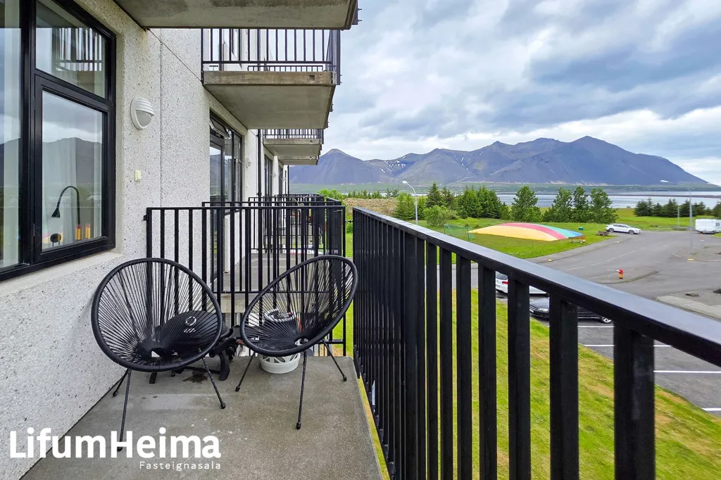 Balcone - Apartment with Elevator and Sea View in Borgarnes