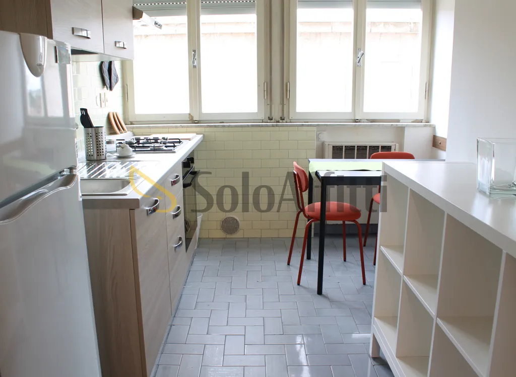 Cuisine - Shared Apartment with Modernised Rooms in City Centre