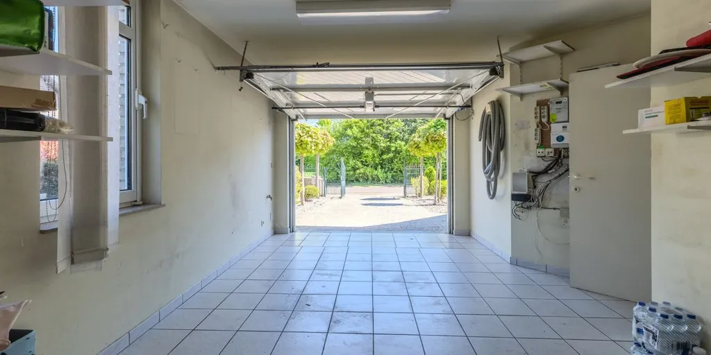 Garage - Detached House with Garden in Lanaken