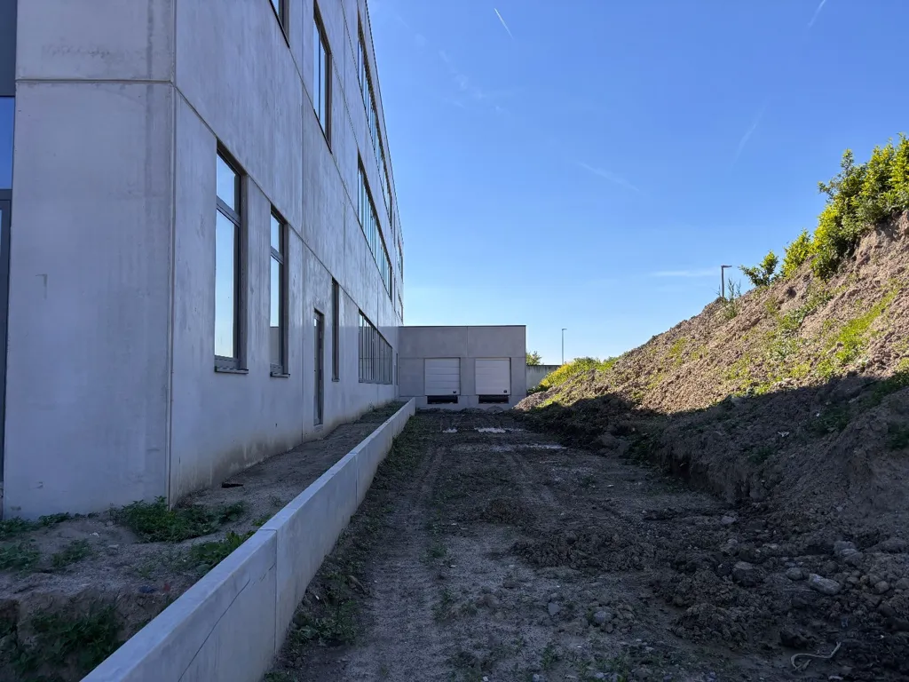 Giardino - Logistic Site with Office Space in Harelbeke