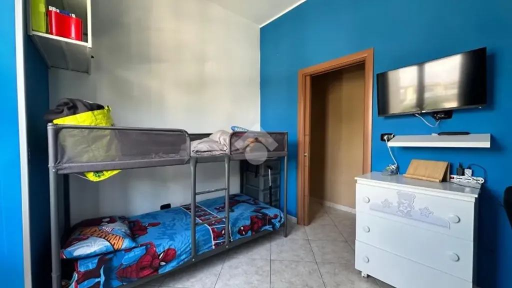 Camere da letto - Rear-Facing Triplex in Naples