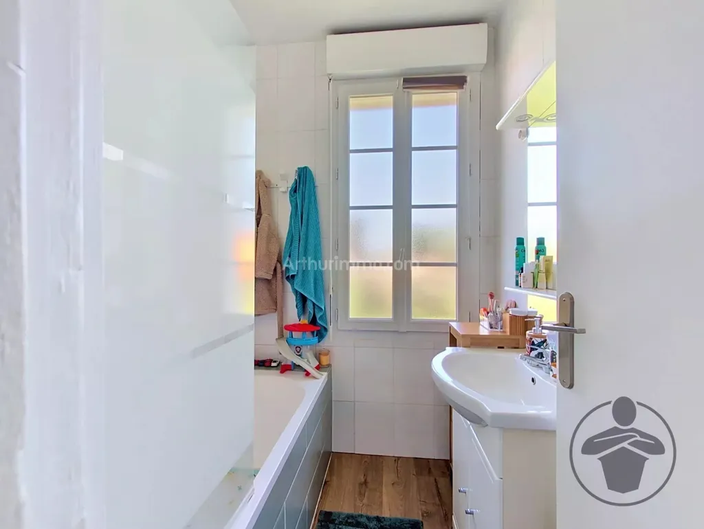 Bagni - Charming 3-Bedroom House in Coutras