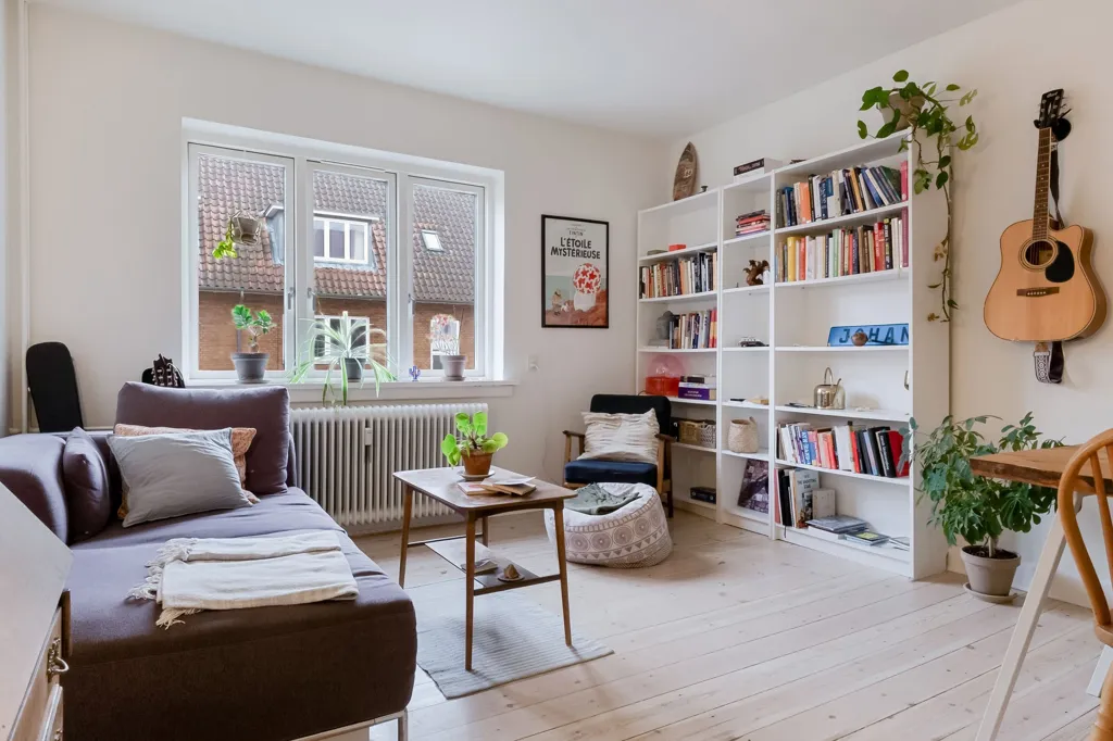 Séjour - Apartment with Brick Facade in Odense C