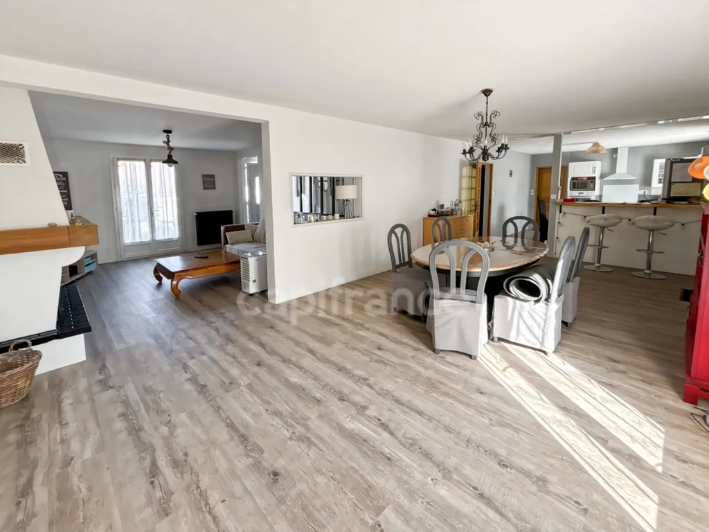 Salle à manger - Maison 4 Chambres avec Terrasse à Arnage