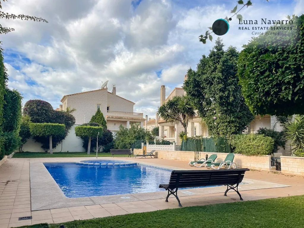 Pool - Luxury House with Sea View in El Albir