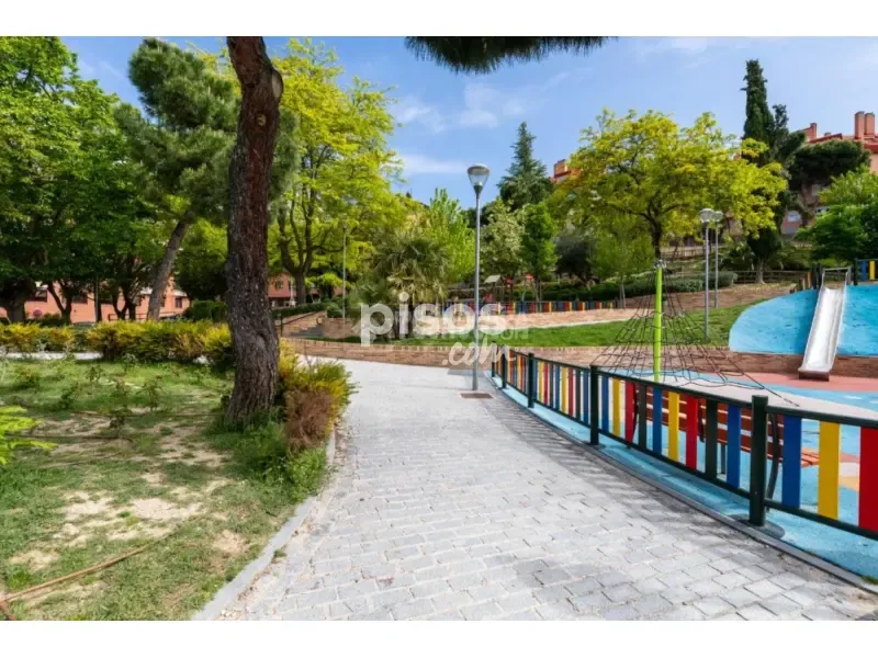Modernised Apartment with Garage in Las Rozas