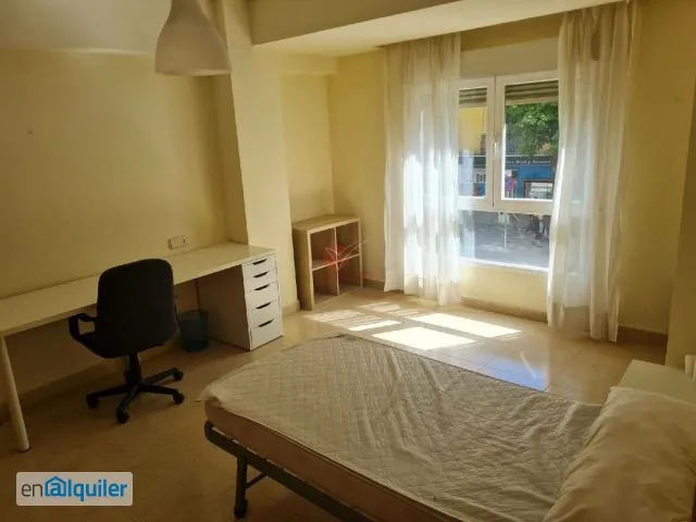 Chambres - Furnished Flat with Lift in City Centre
