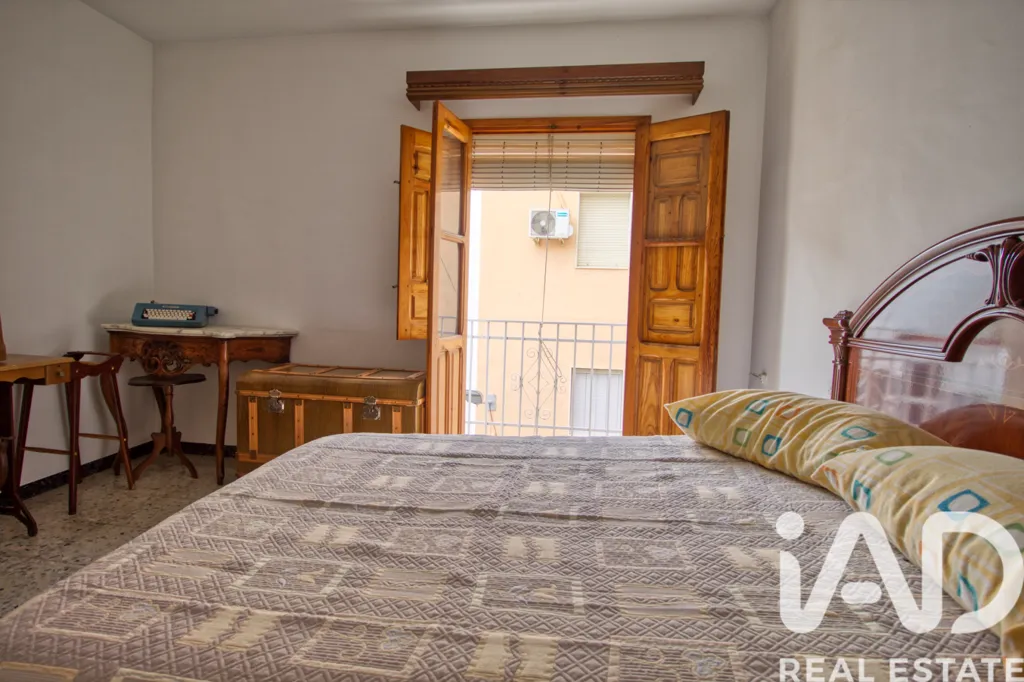 Chambres - Townhouse with Dual Access in Rute