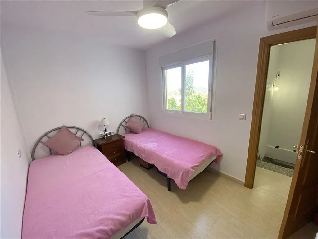 Chambres - Two-Bedroom House with Pool in Zurgena