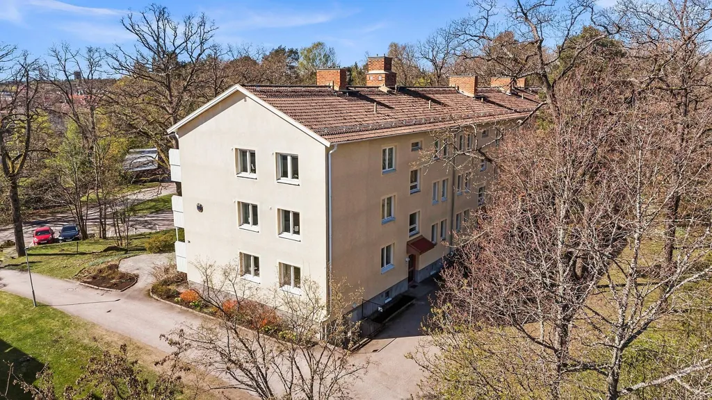 Õhuvaade - 4-Room Apartment with Gable in Västerås