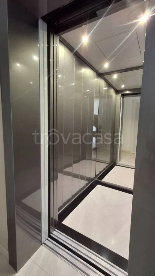 Entrée - Penthouse with Solarium in Central Limena