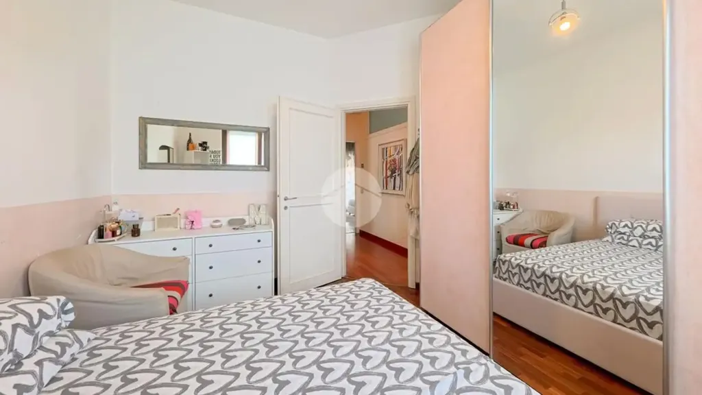 Magamistoad - Semi-detached Villa with Private Garden in Gallarate