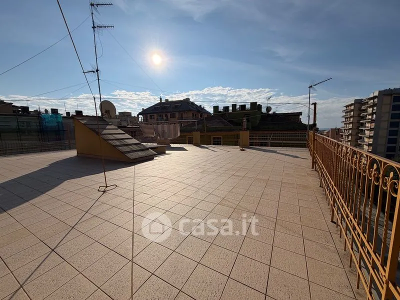 Terrasse - Apartment with Balcony in Genoa's Sestri Ponente