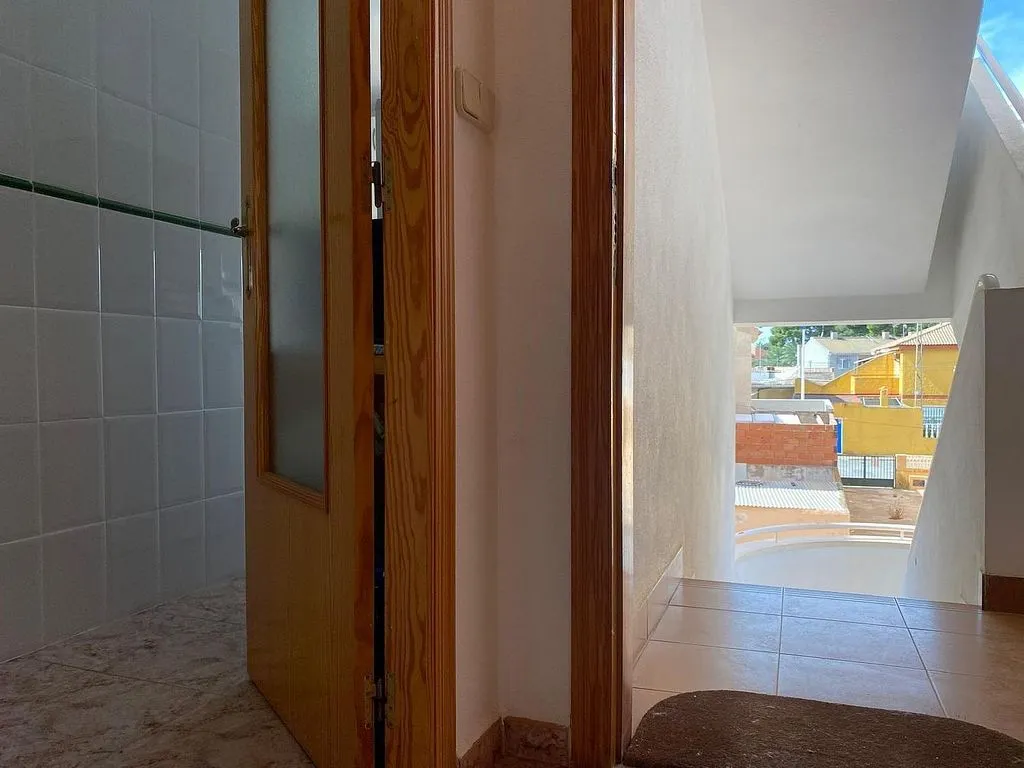 hallway_entrance