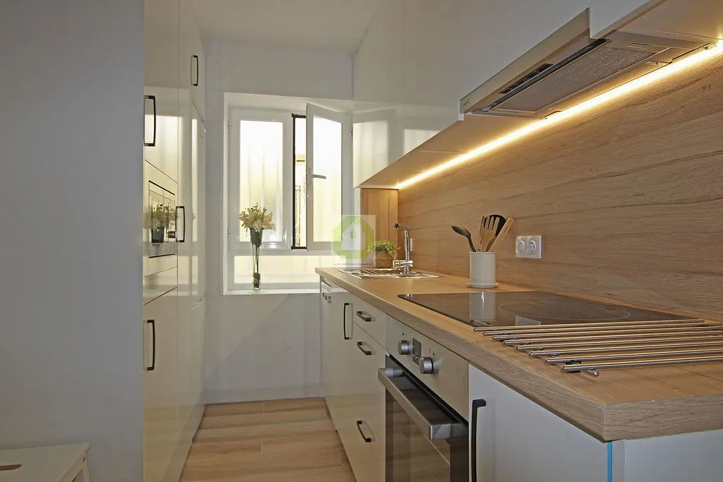 Köök - Fully Furnished Flat with Air Conditioning in Zaidín