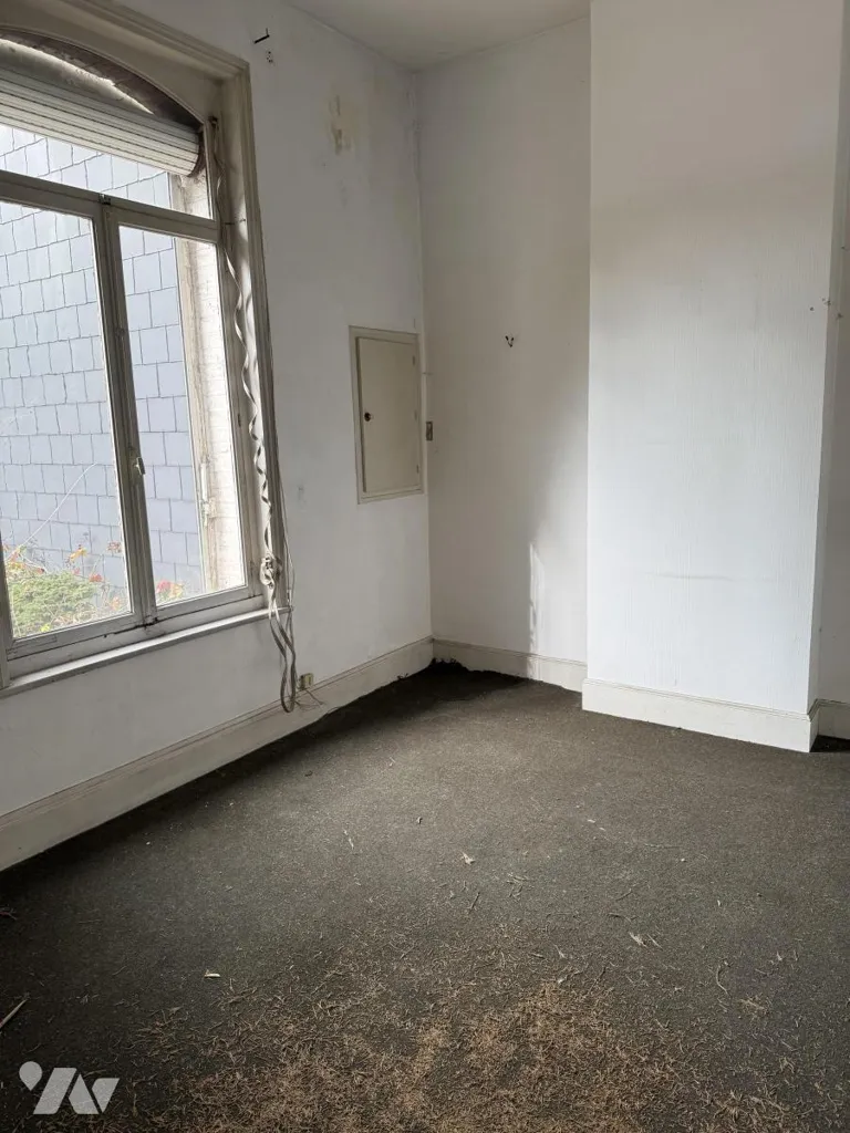 Toad - Semi-Individual House with Potential in Caudry
