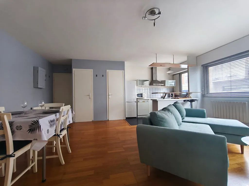 Elutuba - Securely Located 2-Bed Flat with Parking in Croisé Laroche