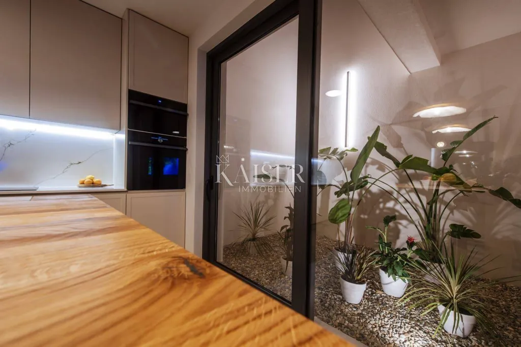 Kitchen - Luxury Villa with Infinity Pool on Mali Iž