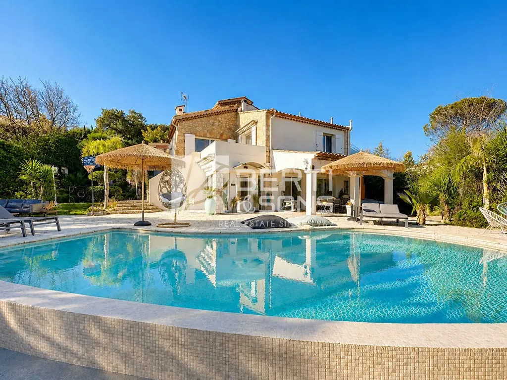 Bassein - Villa with Pool in Mandelieu Minelle