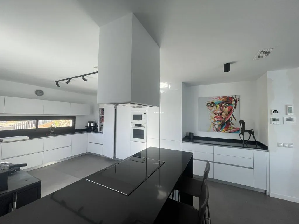 Cuisine - Luxury Villa with Sea View in Finestrat