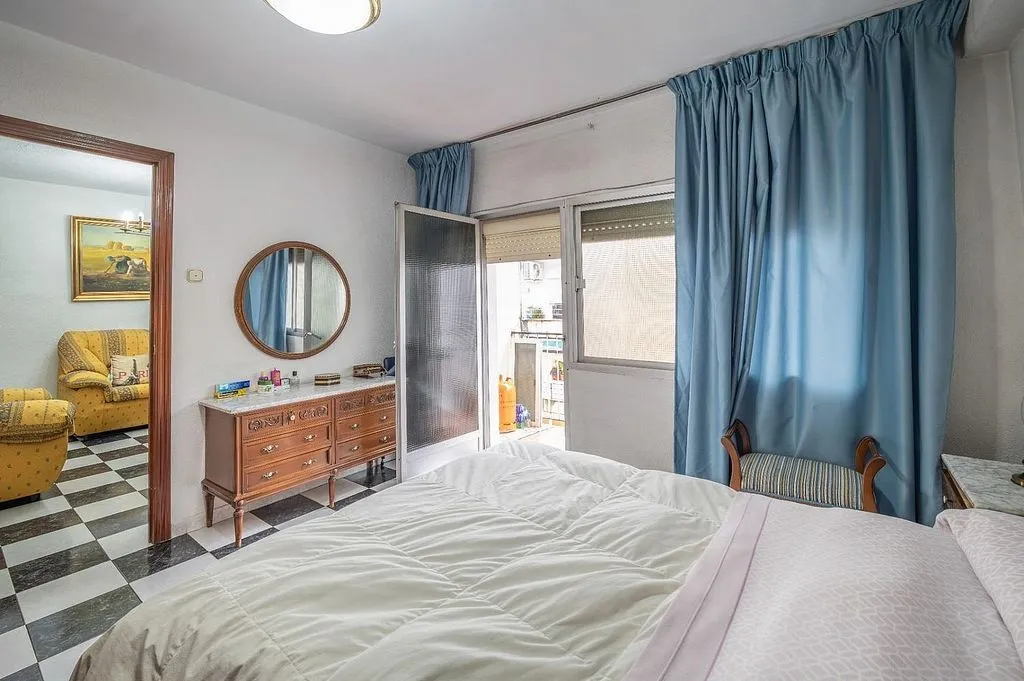 Bedrooms - Apartment with Terrace in Zaidín District