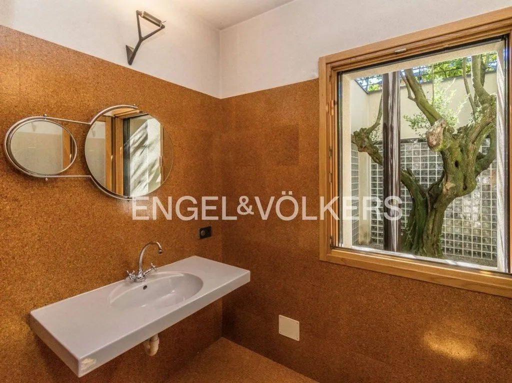 Vannitoad - Luxury Villa with Pool in Lipomo, Lombardy