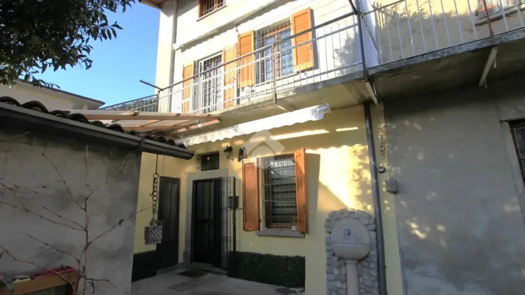 Extérieur - Independent House with Balcony in Bulciago