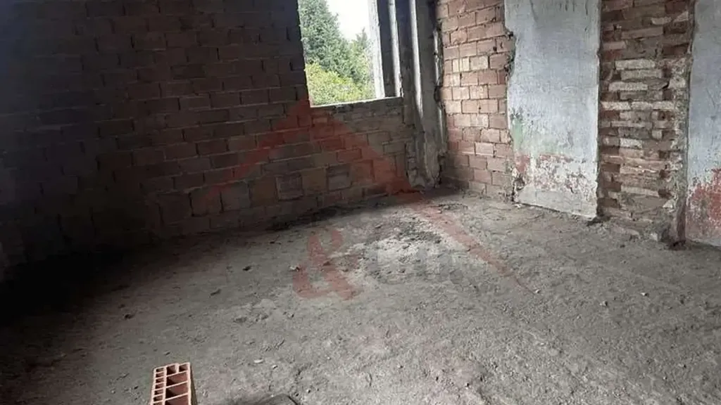 Rooms - Rustic Property with Large Garden in Modena