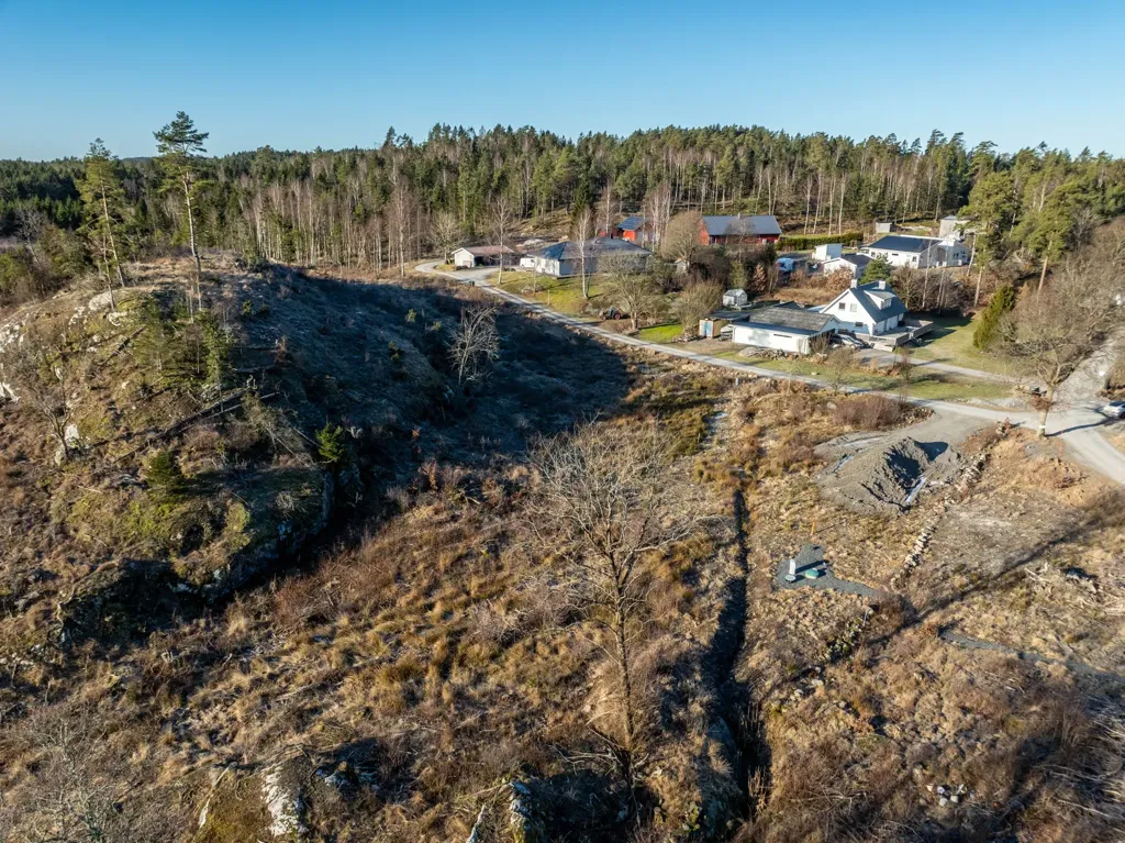 Õhuvaade - Freehold Plot with Nature View in Skårby