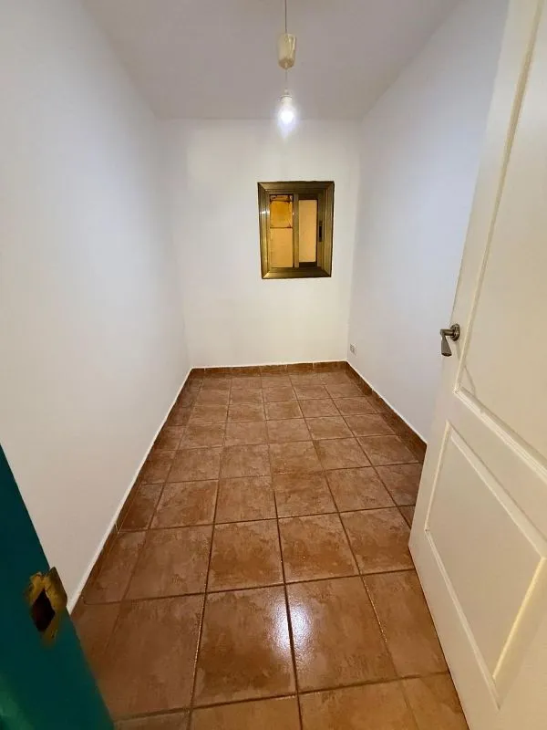 Entrée - Ground Floor Flat with 40m² Terrace in Castelldefels