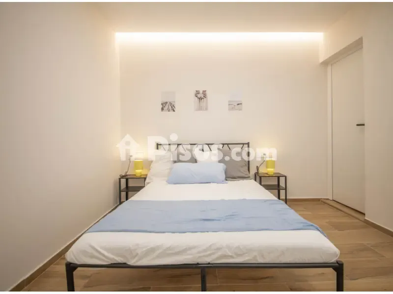 Magamistoad - Studio Flat with Patio in Carrer de la Mare Eterna