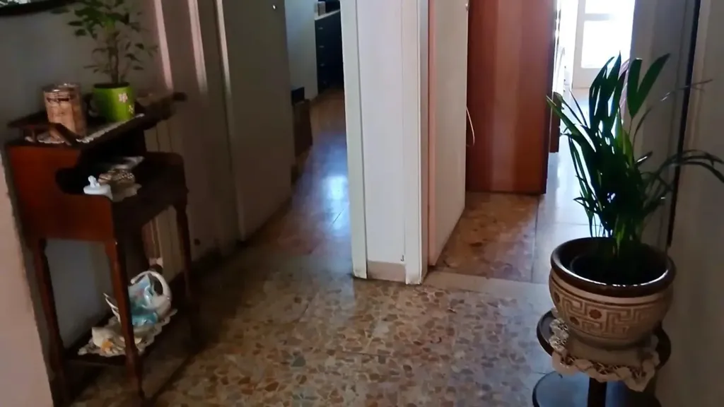 Esik - Apartment with Veranda in Viareggio Centre