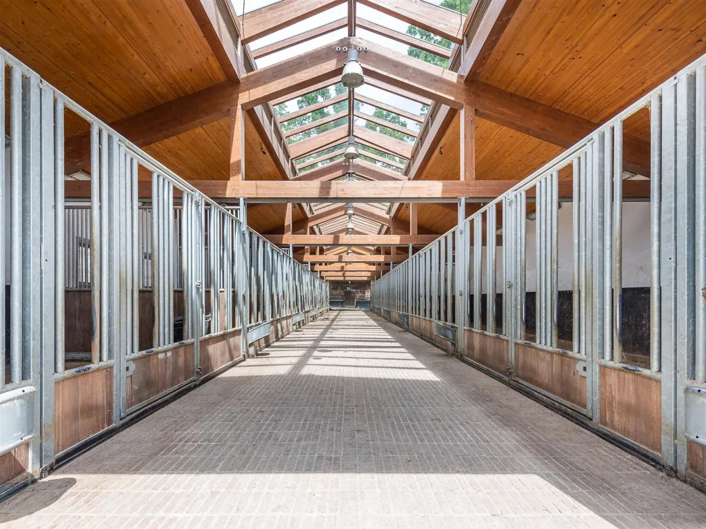 hallway_entrance