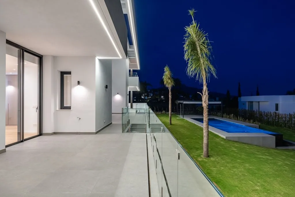 Terrass - Luxury Villa with Infinity Pool in Benahavís