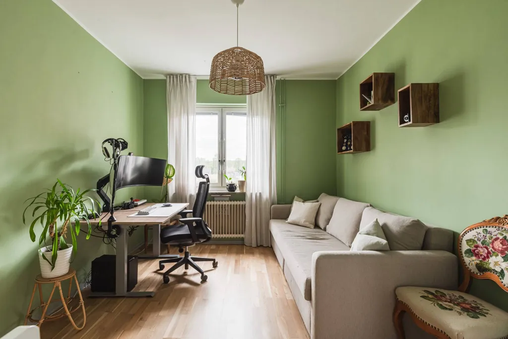 Bureau - Apartment with Balcony in Restalundsvägen