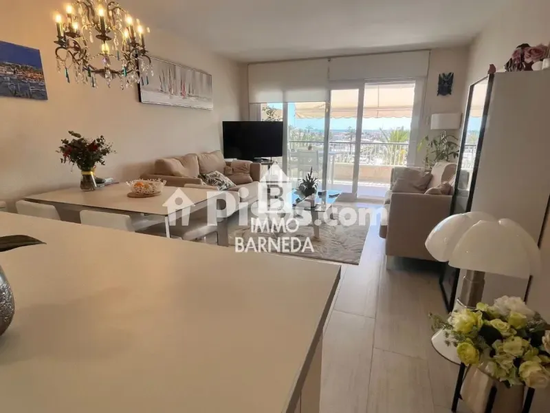 Köök - Reformed Apartment with Sea View in Port Grec